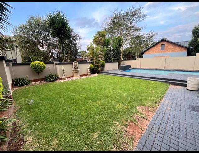 4 BEDROOM HOUSE FOR SALE IN MIDSTREAM HILL